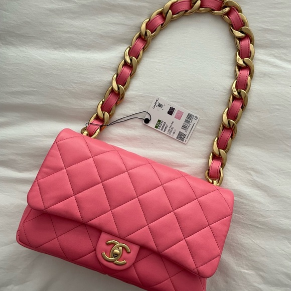 CHANEL 🩷 22S Large Quilted Pink Lambskin Leather Funky Town Flap Bag - Picture 5 of 16